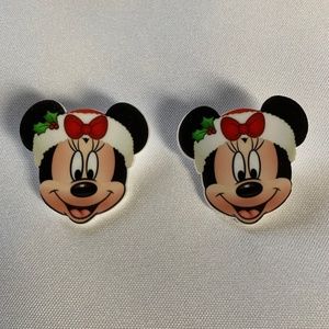 NWT. Handmade Christmas Holiday Disney Minnie Mouse Earrings!